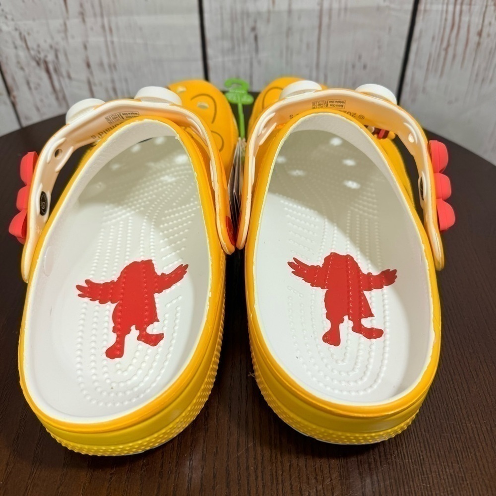 CROCS X MCDONALD’S limited edition classic Clog sold out! Size 5 Men’s 7 Women’s - Picture 8 of 10
